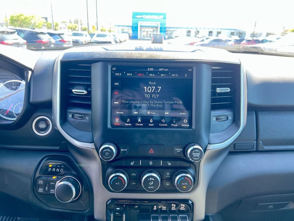 2019 RAM 1500 Big Horn/Lone Star Crew Cab 4x4 6'4" Box