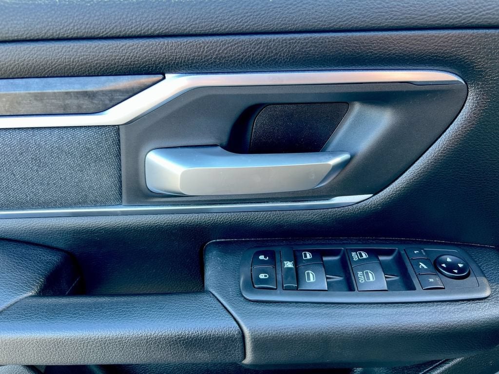 2019 RAM 1500 Big Horn/Lone Star Crew Cab 4x4 6'4" Box