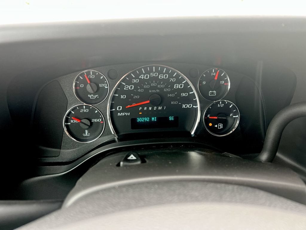 2025 Chevrolet Express Passenger 1LT