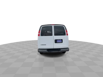 2025 Chevrolet Express Passenger 1LT