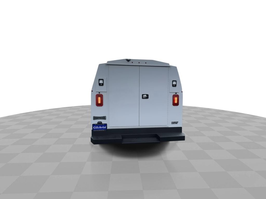 2025 GMC Savana Cutaway 3500 1WT