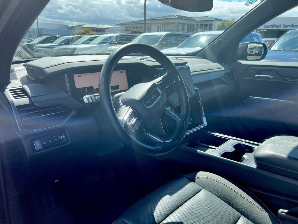 2024 GMC Acadia AT4