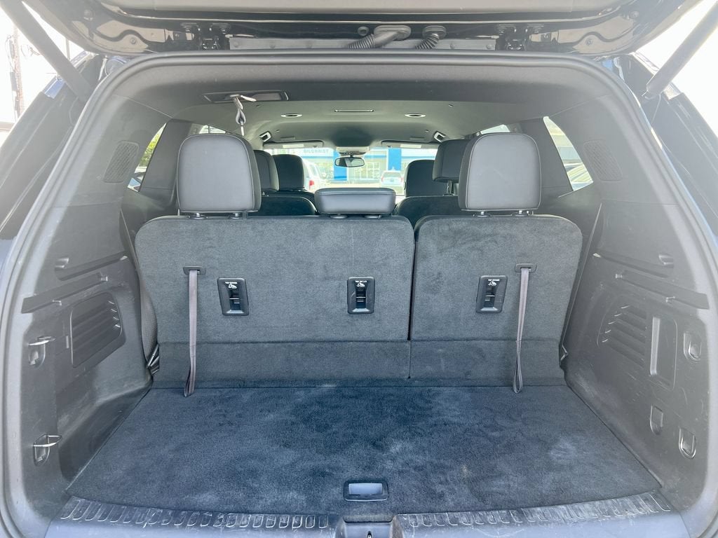 2024 GMC Acadia AT4
