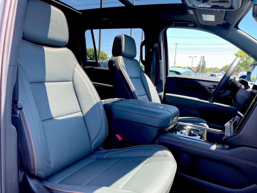 2025 GMC Yukon XL AT4
