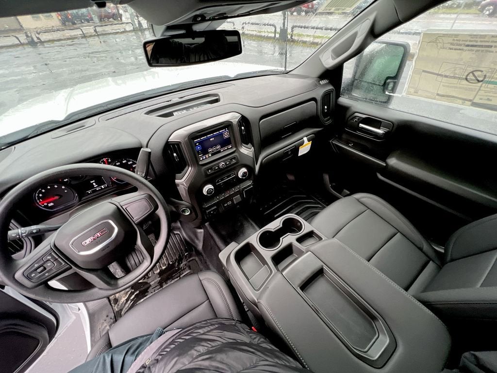 2025 GMC Sierra 2500 HD Pro