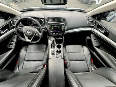 2022 Nissan Maxima SL