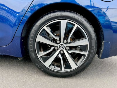 2022 Nissan Maxima SL