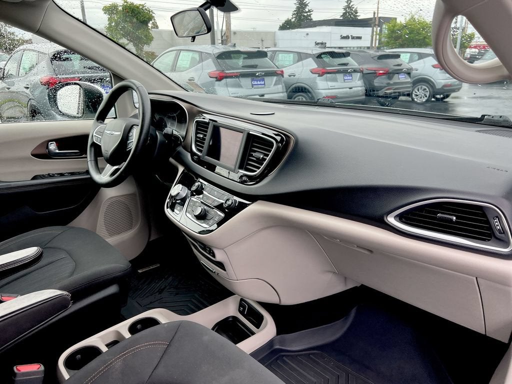 2019 Chrysler Pacifica LX