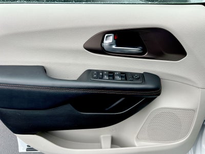 2019 Chrysler Pacifica LX