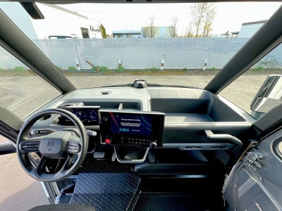 2024 BrightDrop Zevo 600 EJY