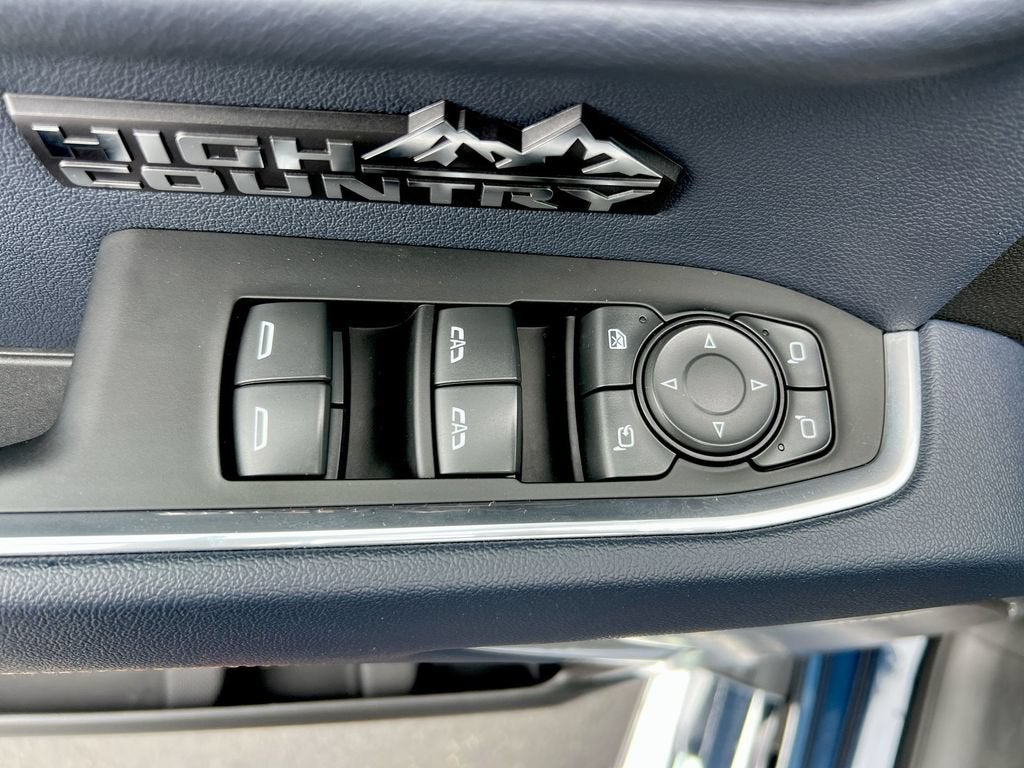 2022 Chevrolet Silverado 1500 High Country