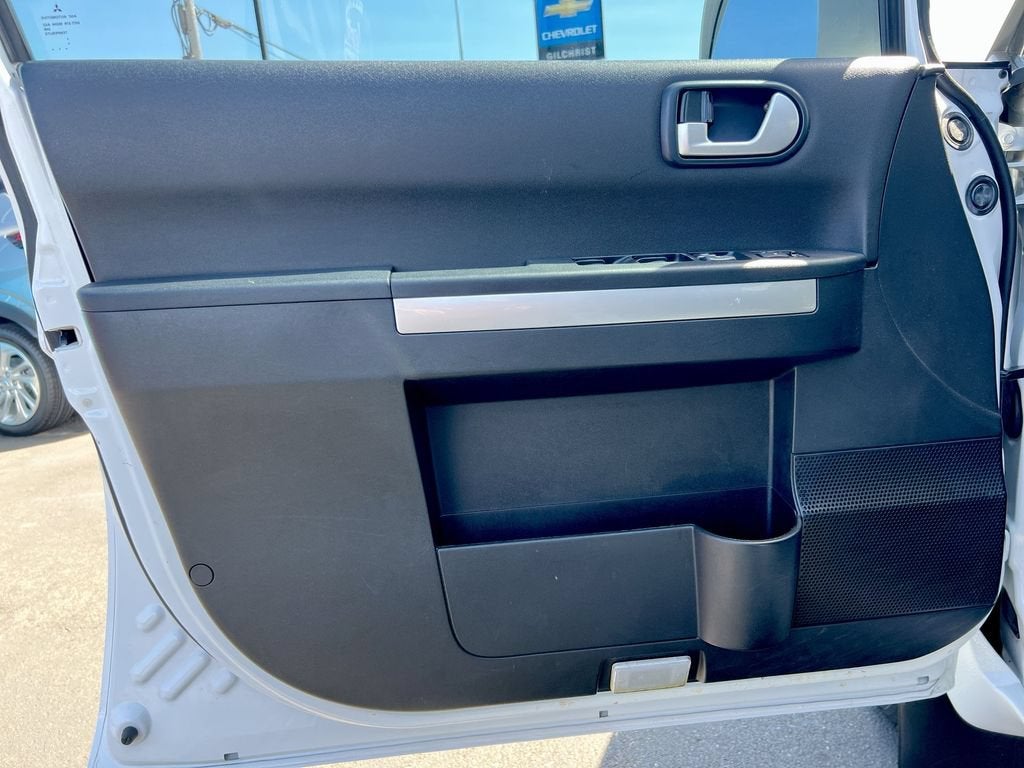 2011 Mitsubishi Endeavor LS
