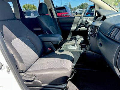 2011 Mitsubishi Endeavor LS