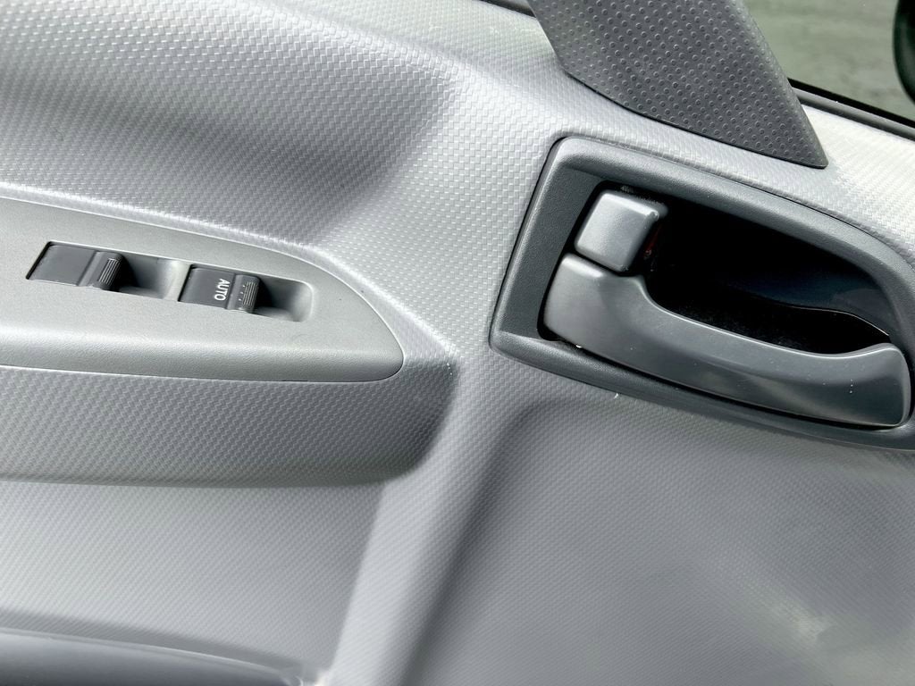 2019 ISUZ LCF NA