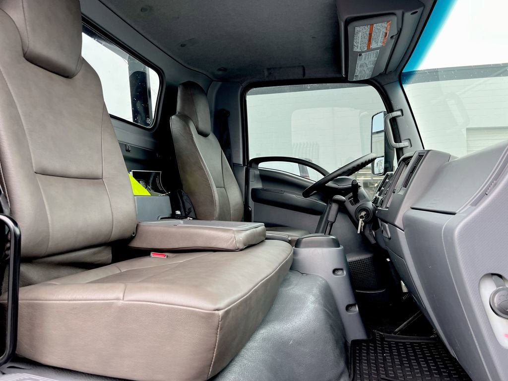 2019 ISUZ LCF NA
