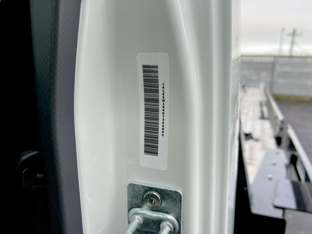 2019 ISUZ LCF NA