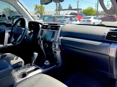 2022 Toyota 4Runner SR5 Premium