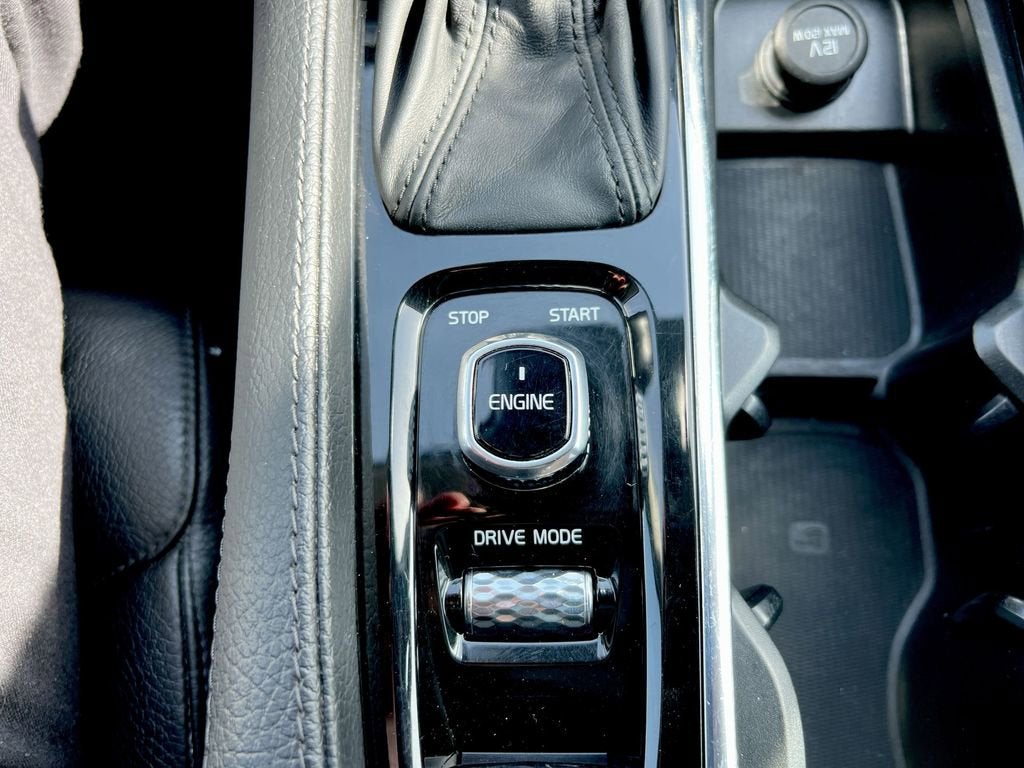 2016 Volvo XC90 T5 Momentum