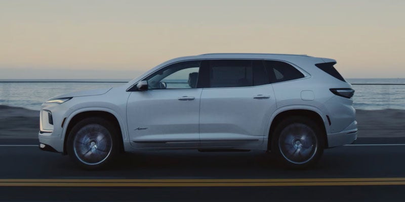 Buick SUV towing a trailer near Tacoma, Washington
